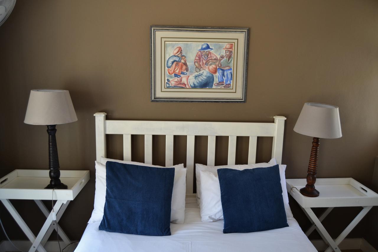 Отель Chartwell Manor Экстерьер фото